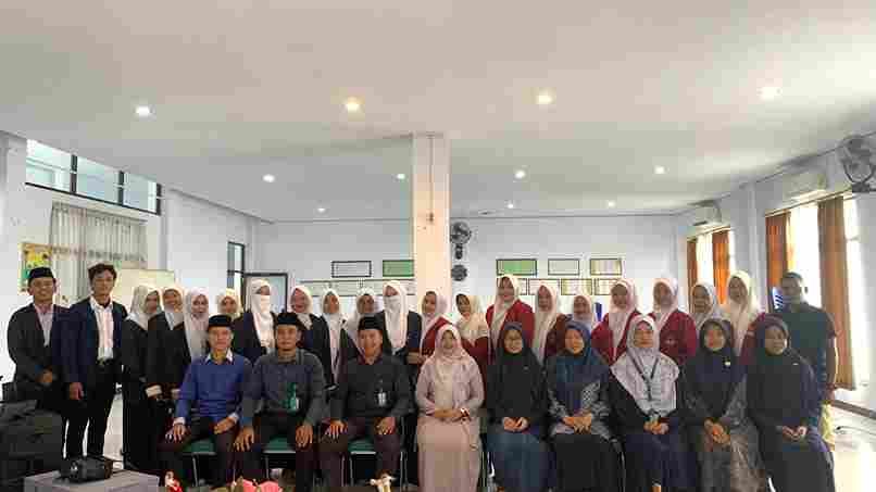 PERAN KAMPUS STIT AL AZHAR DINIYYAH JAMBI DALAM MENCETAK GURU YANG BERKARAKTER MUROBBI